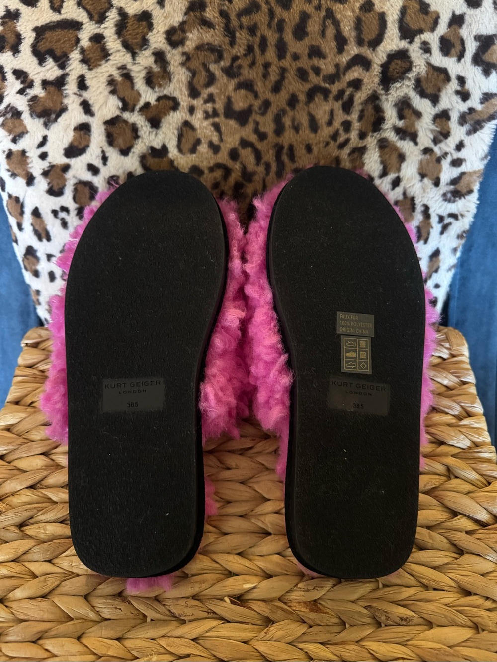 Kurt Geiger London Pink Shearling Slippers – Size 8 (BNWOB) - Picture 3 of 4
